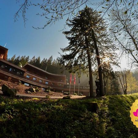 Horsky Hotel Celadenka / Mountain Resort Челадна Экстерьер фото