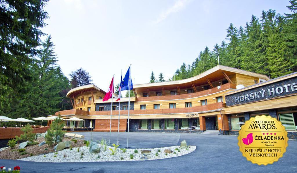 Horsky Hotel Celadenka / Mountain Resort Челадна Экстерьер фото